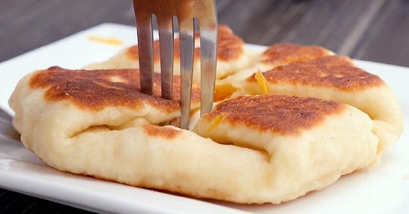 Раньше тыква месяцами лежала в кладовке, теперь не успеваю покупать! Люблю лепешки еще теплыми, со сметаной. 2-113-3964032